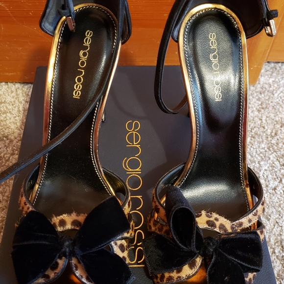 SOLD - Picture 3 of 6